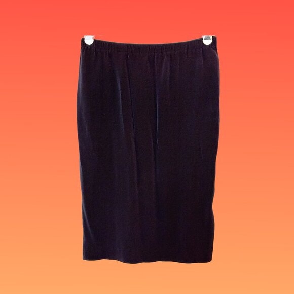 Lightweight Black Slip Skirt- Size 9/10 - Picture 1 of 3